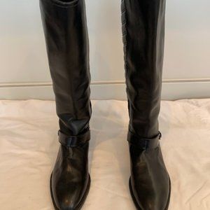 NWOT Stuart Weitzman Raceway Quilted Riding Boot in size 7-1/2